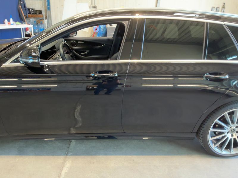 Mercedes-Benz E-Klasse E 220 d Mild-Hybrid T AMG Line 2023 – снимка 4
