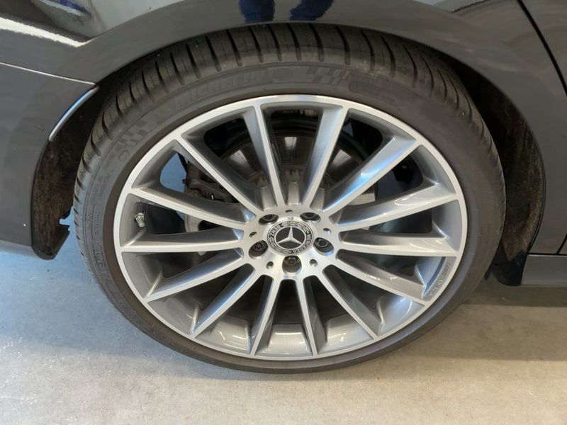 Mercedes-Benz E-Klasse E 220 d Mild-Hybrid T AMG Line 2023 – снимка 9