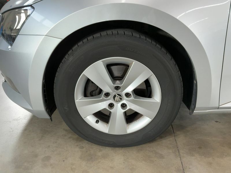 Skoda Superb 2.0 TDI Ambition 2016 – снимка 3