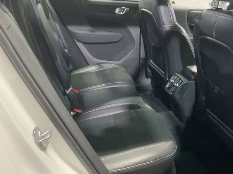 Volvo XC40 2.0 D3 R-Design 2WD 2020 – снимка 19