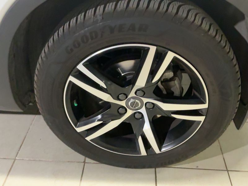 Volvo XC40 2.0 D3 R-Design 2WD 2020 – снимка 11
