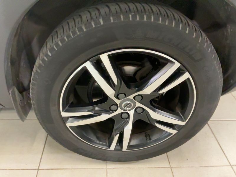 Volvo XC40 2.0 D3 R-Design 2WD 2020 – снимка 5