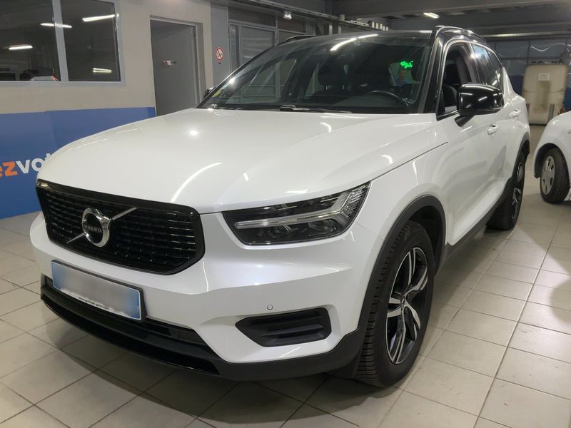 Volvo XC40 2.0 D3 R-Design 2WD 2020 – снимка 1