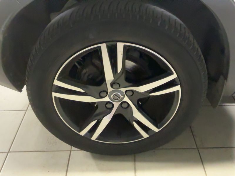 Volvo XC40 2.0 D3 R-Design 2WD 2020 – снимка 9