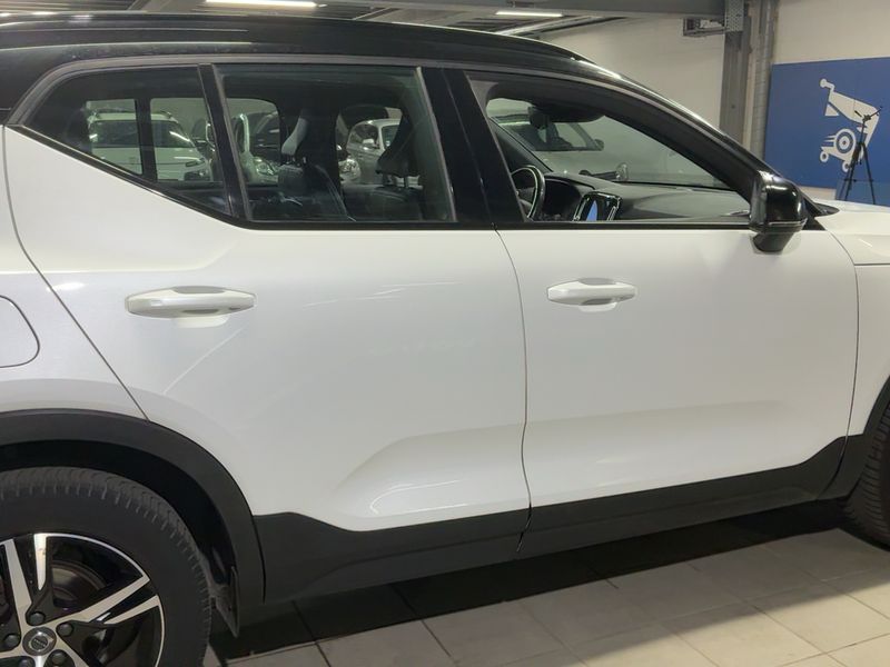 Volvo XC40 2.0 D3 R-Design 2WD 2020 – снимка 10