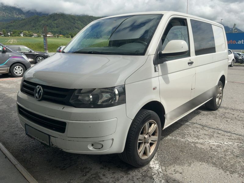 Volkswagen T5 Kombi 2.0 TDI 2012 – снимка 2