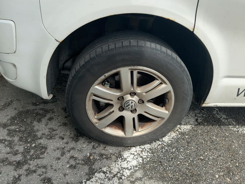 Volkswagen T5 Kombi 2.0 TDI 2012 – снимка 3
