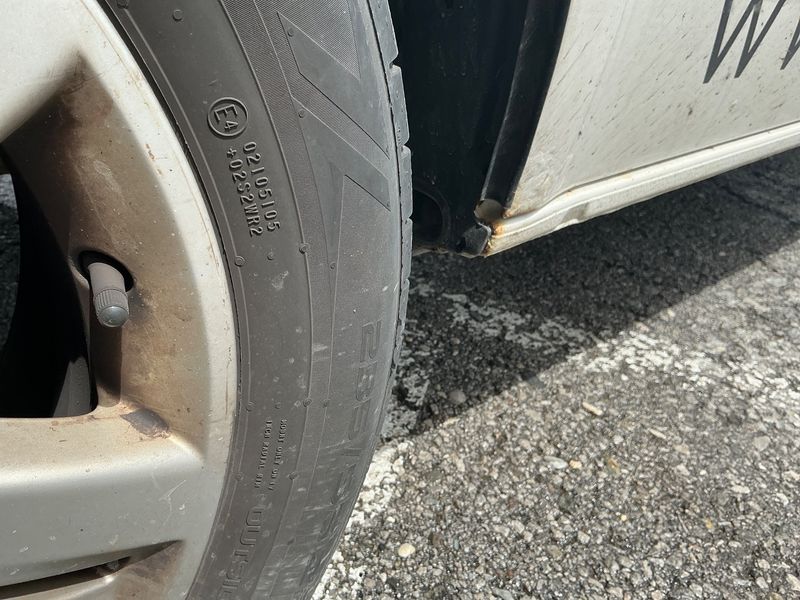 Volkswagen T5 Kombi 2.0 TDI 2012 – снимка 38