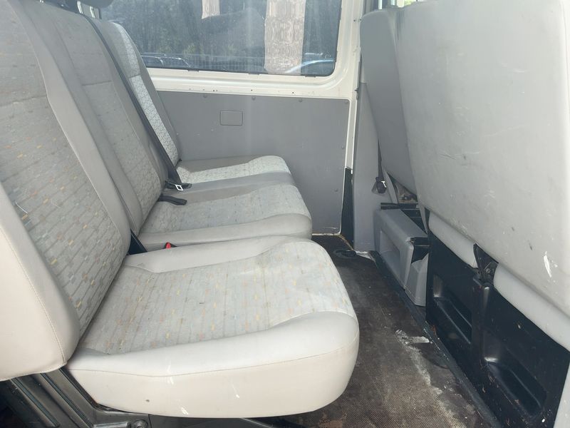 Volkswagen T5 Kombi 2.0 TDI 2012 – снимка 20