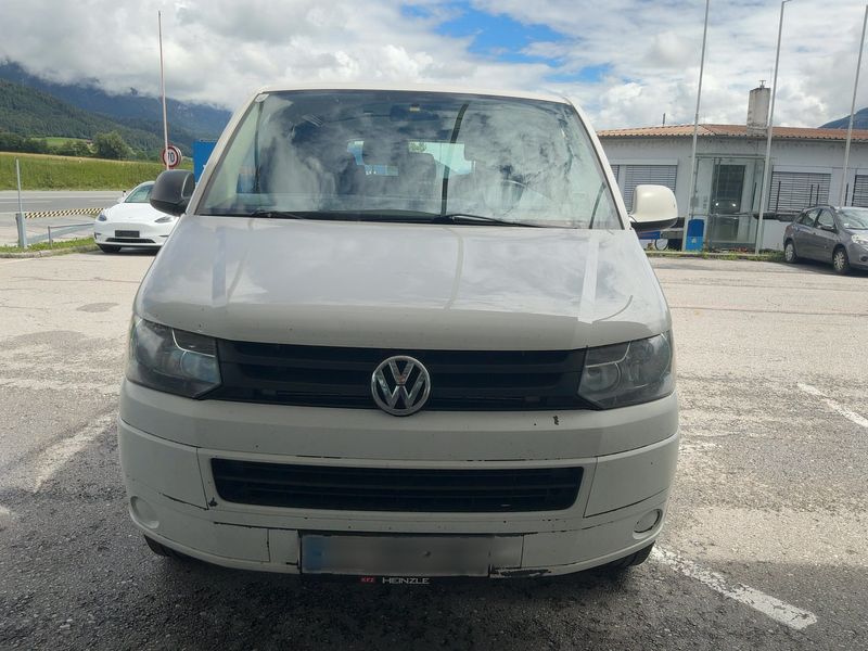 Volkswagen T5 Kombi 2.0 TDI 2012 – снимка 14