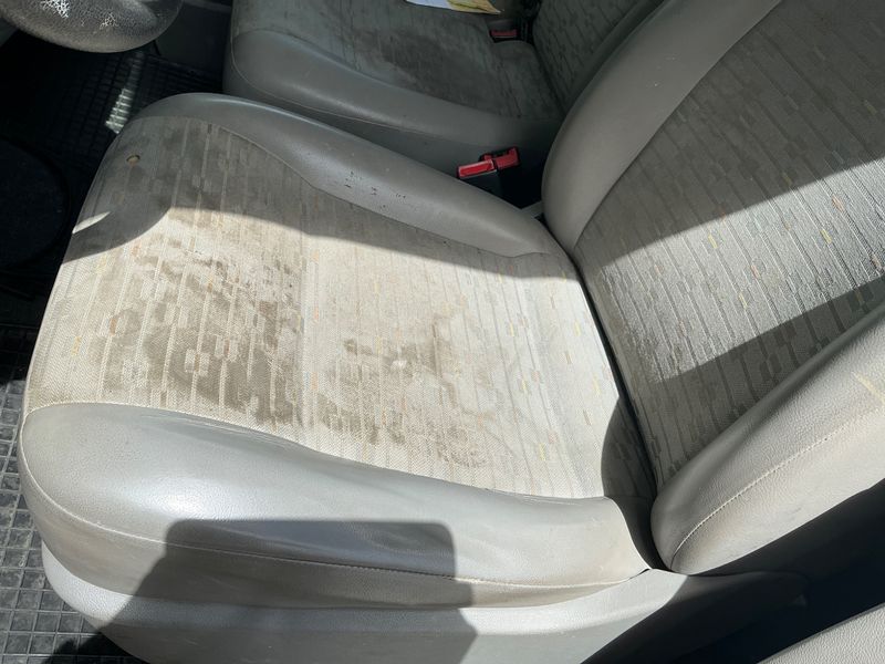 Volkswagen T5 Kombi 2.0 TDI 2012 – снимка 32
