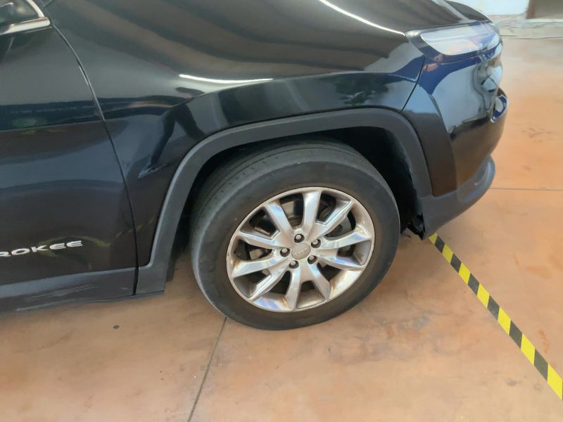 Jeep Cherokee 2.0 M-Jet Longitude 4WD 2014 – снимка 11
