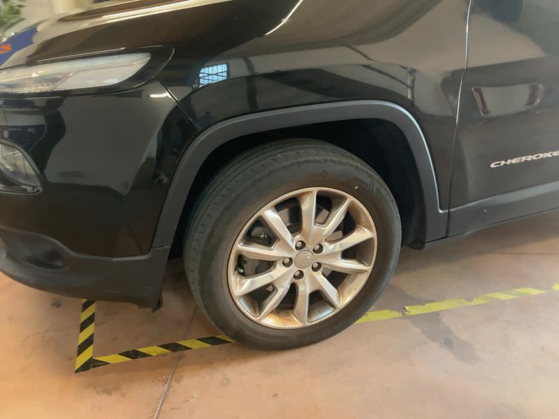 Jeep Cherokee 2.0 M-Jet Longitude 4WD 2014 – снимка 3