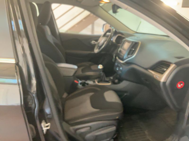 Jeep Cherokee 2.0 M-Jet Longitude 4WD 2014 – снимка 16