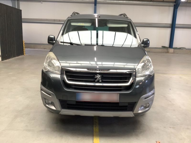 Peugeot Partner 1.2 PureTech Active 2017 – снимка 14