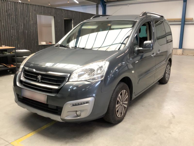 Peugeot Partner 1.2 PureTech Active 2017 – снимка 1