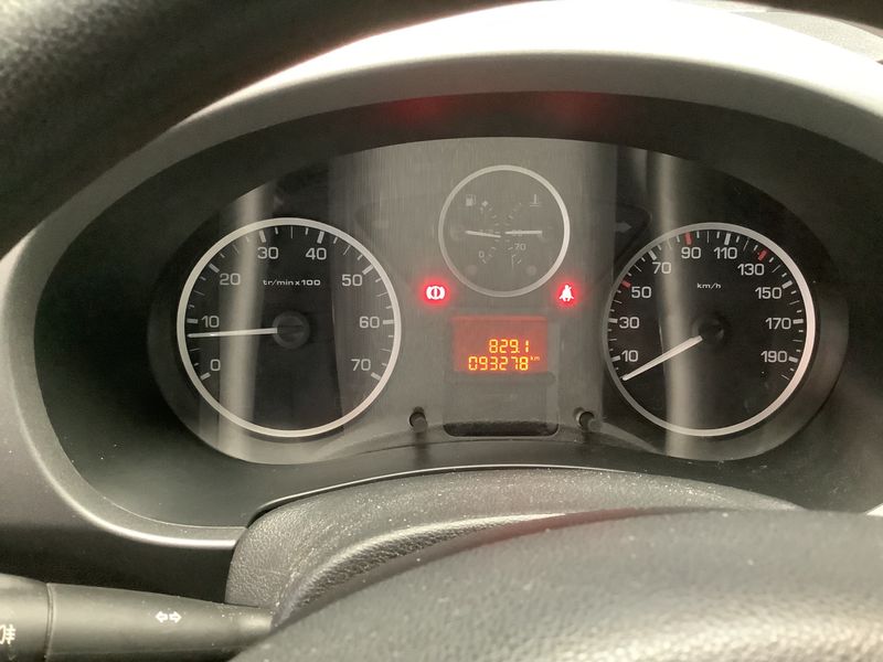 Peugeot Partner 1.2 PureTech Active 2017 – снимка 18