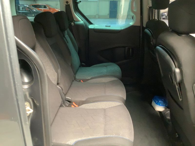 Peugeot Partner 1.2 PureTech Active 2017 – снимка 19