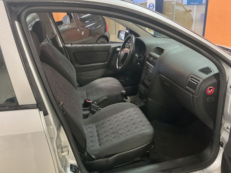 Opel Astra 1.7 DTI Selection 2002 – снимка 3