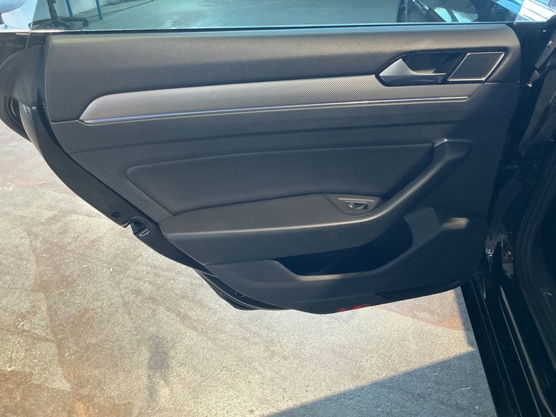 Volkswagen Arteon 2.0 TSI R-Line 2019 – снимка 28
