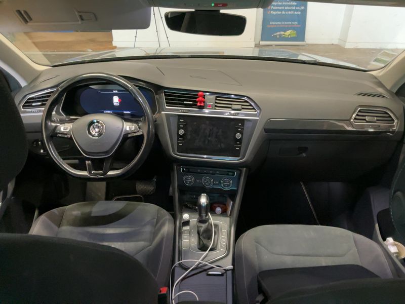 Volkswagen Tiguan 2.0 TDI Carat Exclusive BlueMotion Tech 2017 – снимка 17