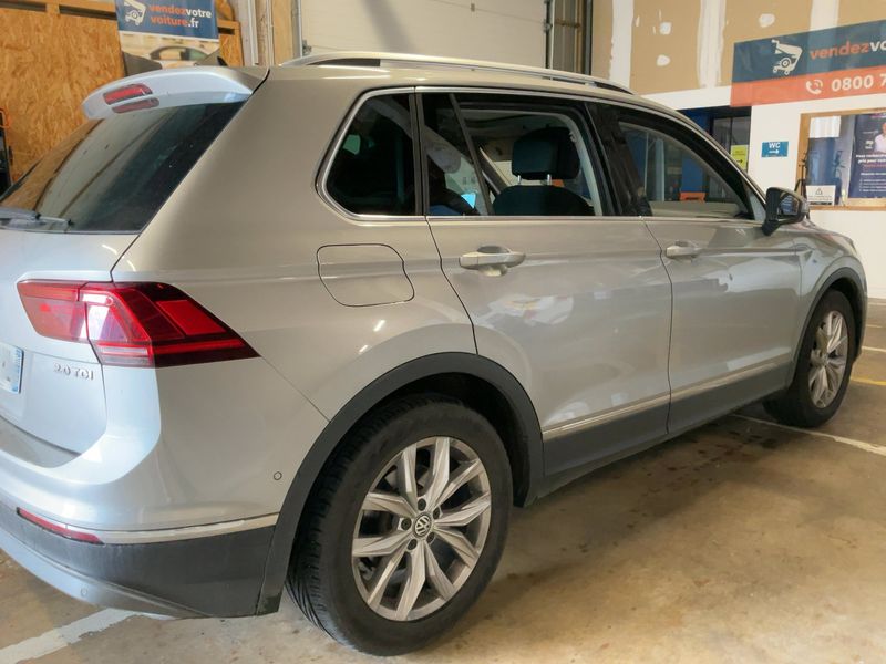 Volkswagen Tiguan 2.0 TDI Carat Exclusive BlueMotion Tech 2017 – снимка 8