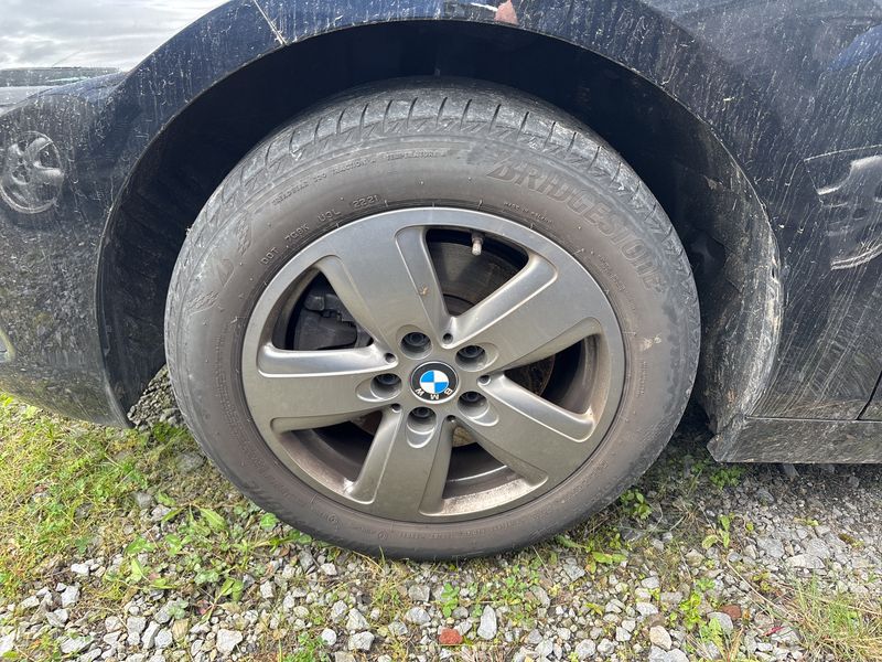 BMW 1er 116d Advantage 2021 – снимка на щета 26