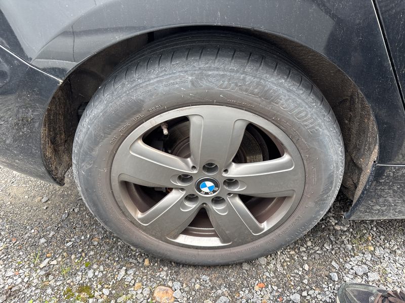 BMW 1er 116d Advantage 2021 – снимка на щета 24