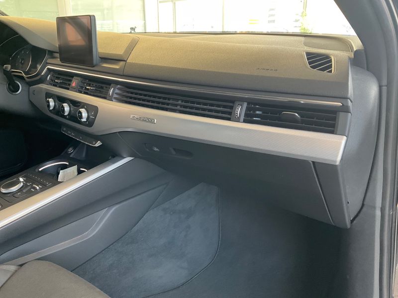 Audi A4 2.0 TDI quattro Sport 2016 – снимка 25