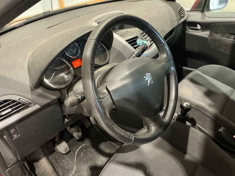 Peugeot 207 1.6 Active 2007 – снимка 33
