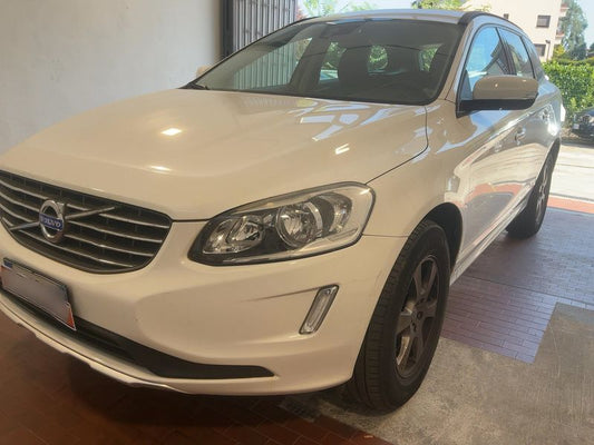 Volvo XC60 2.0 D3 Kinetic 2WD 2014 – снимка 2