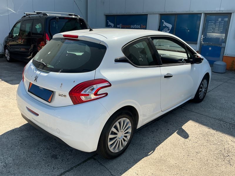 Peugeot 208 1.0 VTi Access 2012 – снимка 2