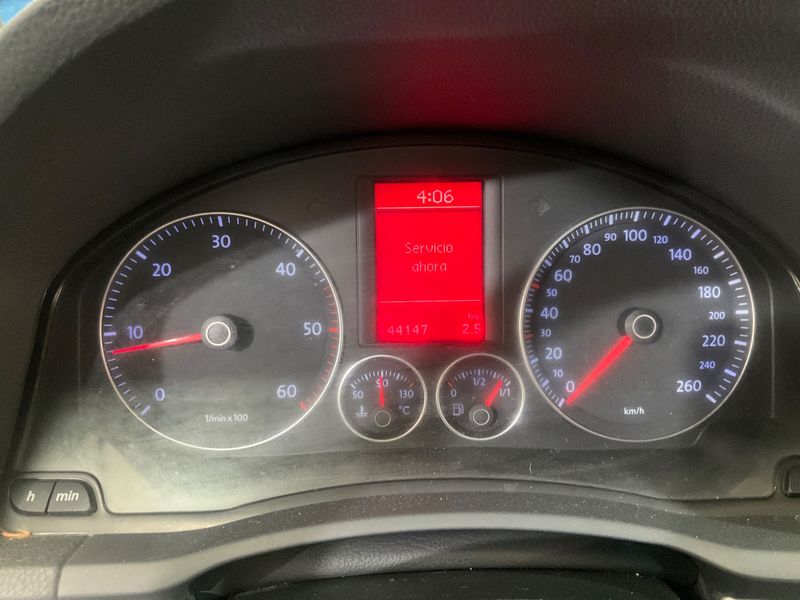 Volkswagen Jetta 2.0 TDI Advance 2007 – снимка 4