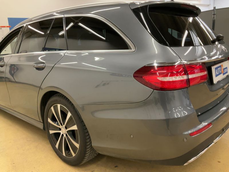 Mercedes-Benz E-Klasse E 220 d AMG Line 2019 – снимка 6