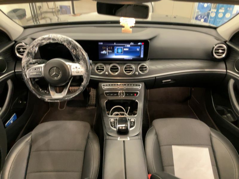 Mercedes-Benz E-Klasse E 220 d AMG Line 2019 – снимка 17