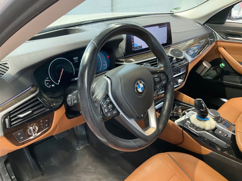 BMW 5er 540i xDrive Luxury Line 2018 – снимка 27