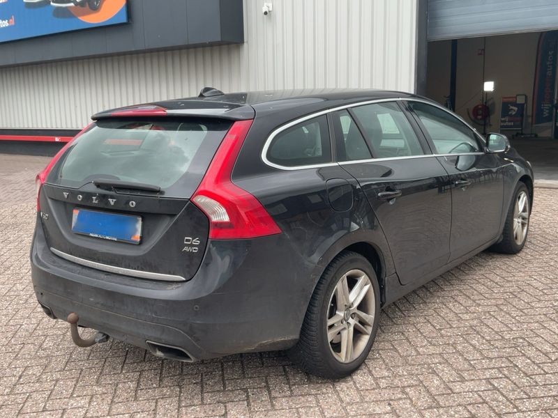 Volvo V60 2.4 D6 Plug-in Hybrid Summum AWD 2014 – снимка 8