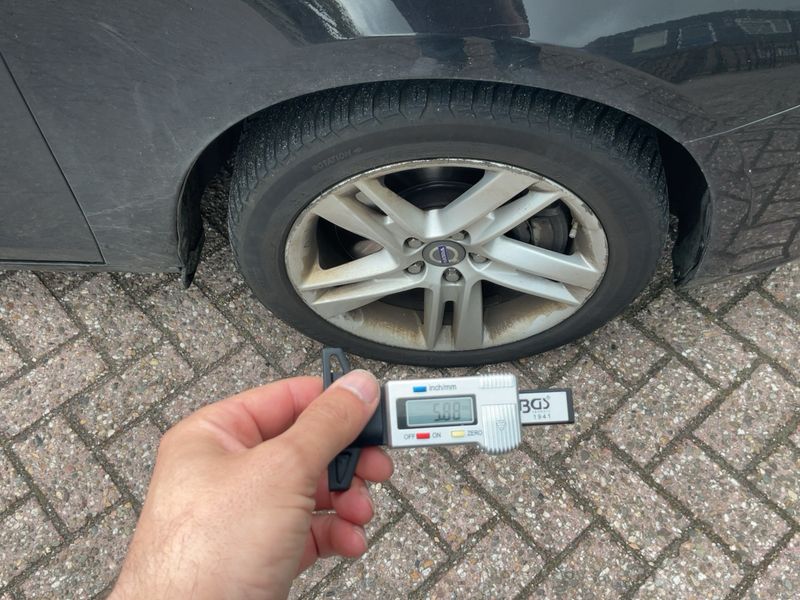 Volvo V60 2.4 D6 Plug-in Hybrid Summum AWD 2014 – снимка 11