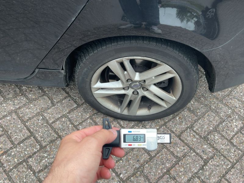 Volvo V60 2.4 D6 Plug-in Hybrid Summum AWD 2014 – снимка 5