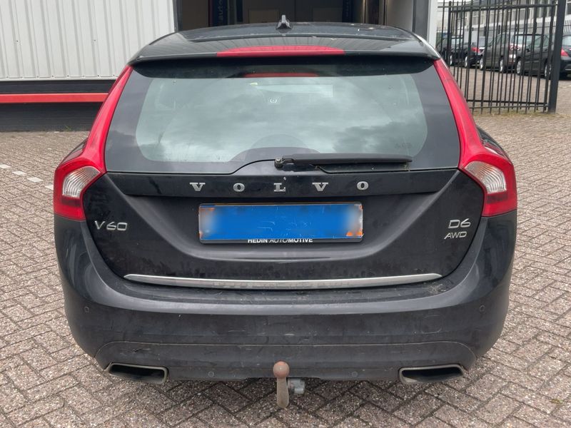 Volvo V60 2.4 D6 Plug-in Hybrid Summum AWD 2014 – снимка 7