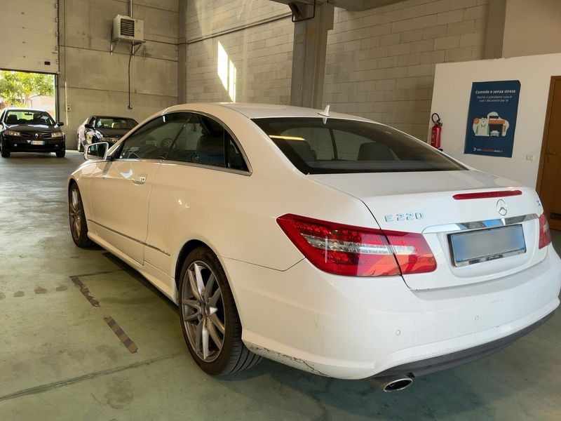 Mercedes-Benz E-Klasse E 220 CDI BlueEfficiency Avantgarde 2013 – снимка 3