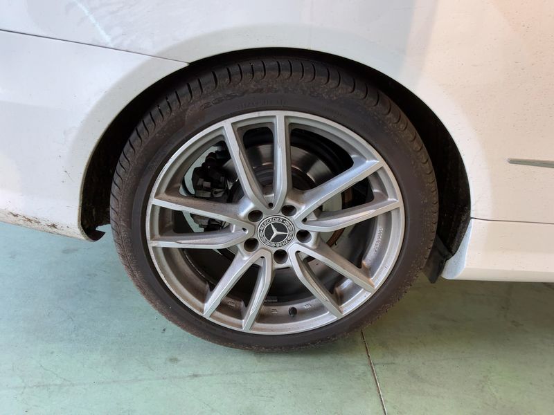 Mercedes-Benz E-Klasse E 220 CDI BlueEfficiency Avantgarde 2013 – снимка 18