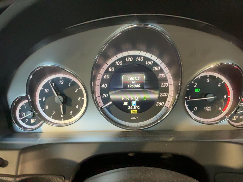 Mercedes-Benz E-Klasse E 220 CDI BlueEfficiency Avantgarde 2013 – снимка 13