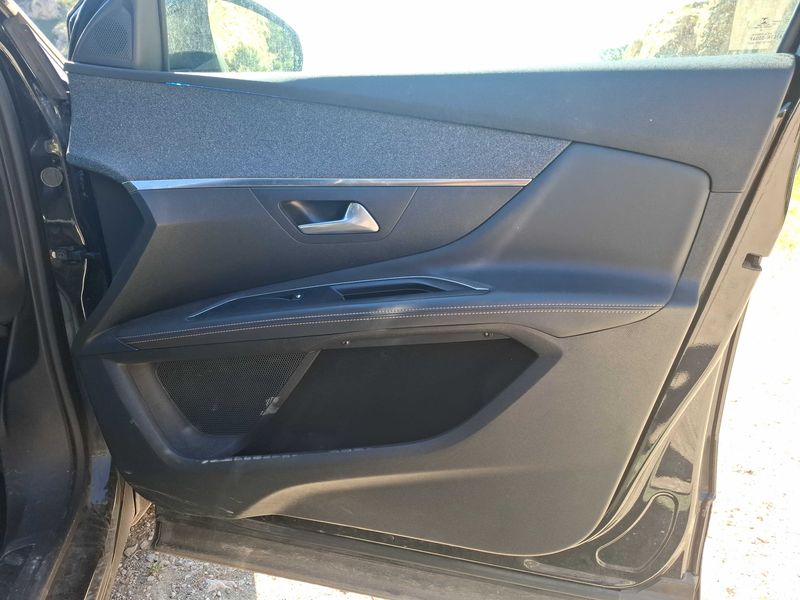 Peugeot 3008 1.6 PureTech GT Line 2020 – снимка 51