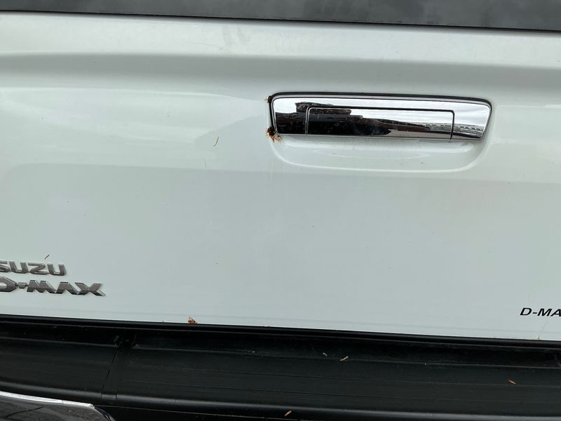 Isuzu D-MAX 1.9 Turbodiesel Double Cab Basis 4WD 2019 – снимка 34