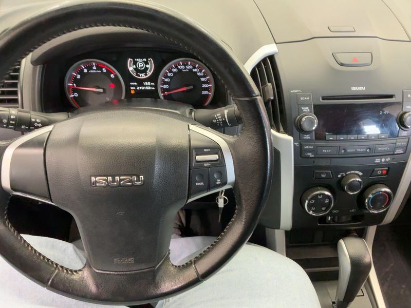 Isuzu D-MAX 1.9 Turbodiesel Double Cab Basis 4WD 2019 – снимка 17