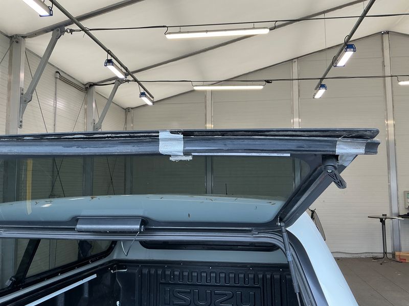 Isuzu D-MAX 1.9 Turbodiesel Double Cab Basis 4WD 2019 – снимка 35