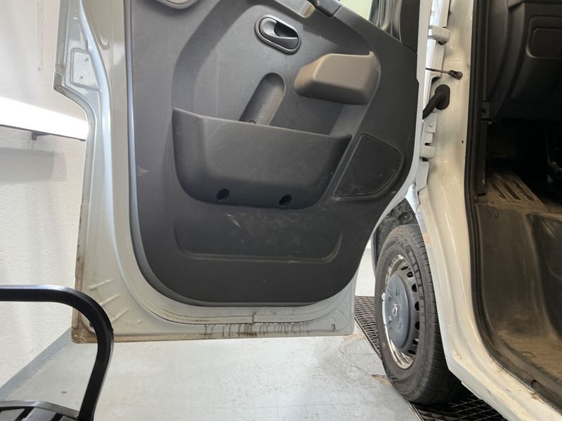 Opel Movano 2.3 CDTI Ka L1H1 2,8t 2015 – снимка 33