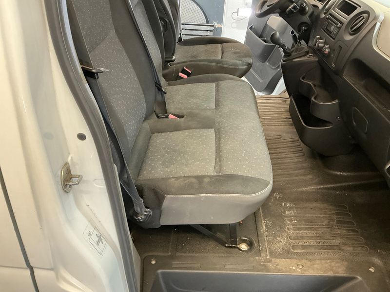 Opel Movano 2.3 CDTI Ka L1H1 2,8t 2015 – снимка 38