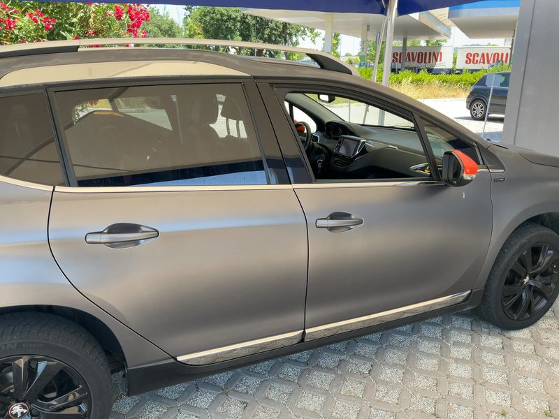 Peugeot 2008 1.6 Blue-HDi Allure 2015 – снимка 10